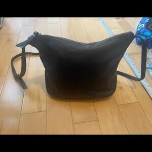 Leather handbag black